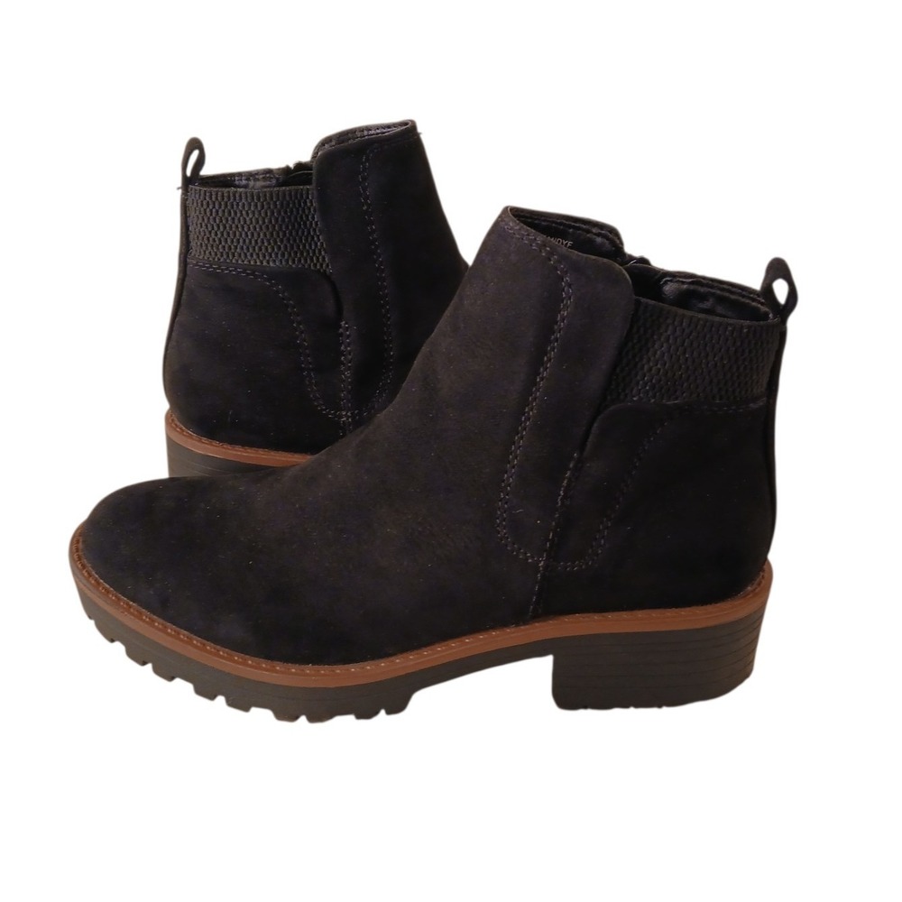 Sun + Stone Kandy Chelsea Ankle Boots Womens Sz 7 Black Lug Sole Pull On Casual